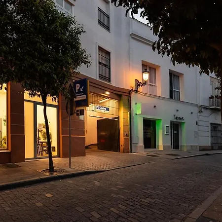 Atico En El Corazon De La Ciudad Con Plaza De Garaje *